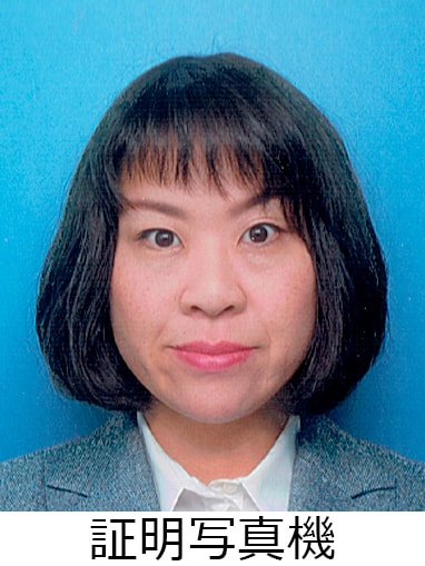 写真機での就活写真